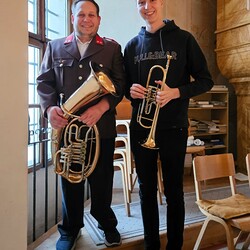 Lukas Krenn, Martin Holzapfel - Danke für die musikalische Begleitung